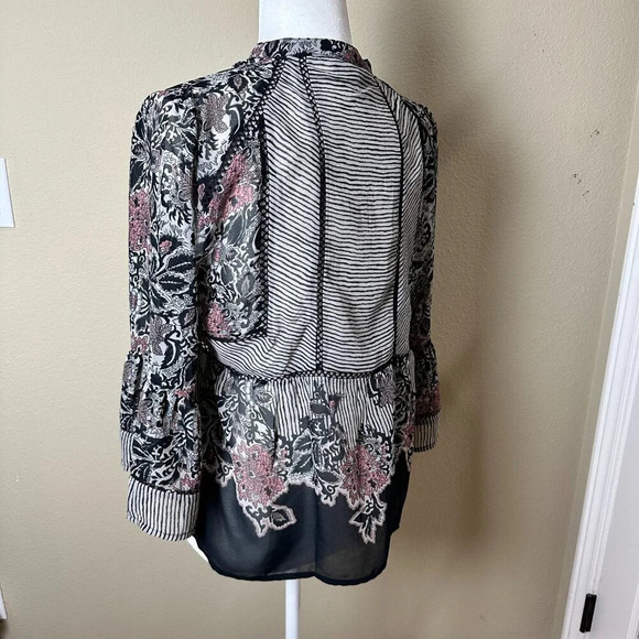 LUCKY BRAND Sheer V Neck Stripe & Floral Blouse Top Trumpet Sleeve - size Medium - Picture 6 of 10